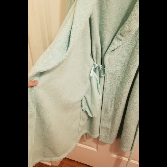 Bath/Pajama Robe - Picture 5 of 10